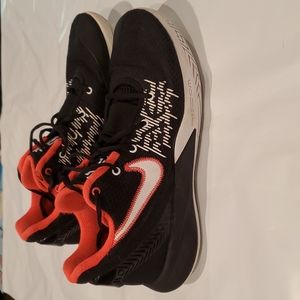 Men's Nike Kyrie Flytap II sneakers sz 10